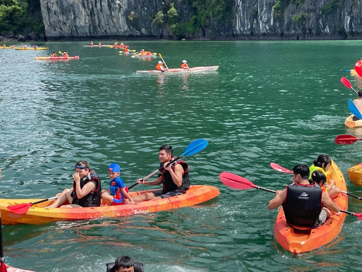 Halong Royal Boutique Cruises Hotel Hạ Long Ngoại thất bức ảnh