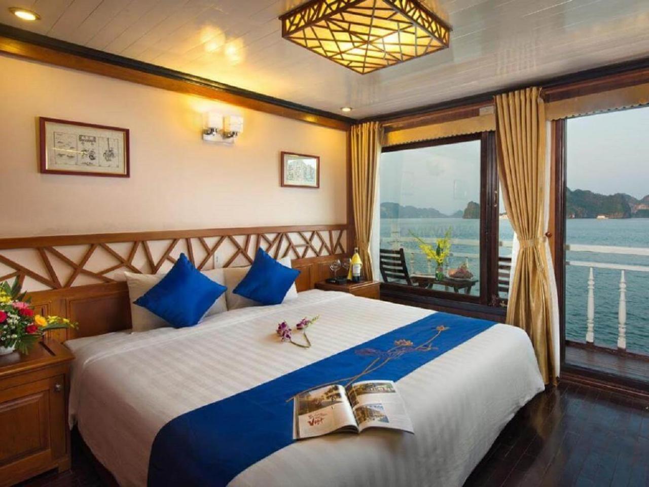 Halong Royal Boutique Cruises Hotel Hạ Long Ngoại thất bức ảnh